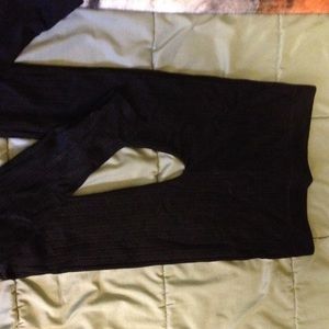 NWOT Textured black leggings