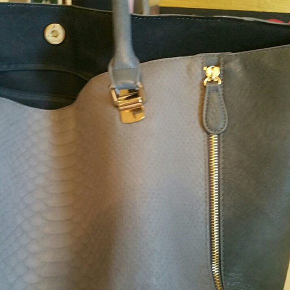 Handbag - Picture 2 of 2