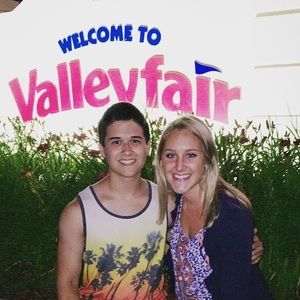 Meet your Posher, Sloan