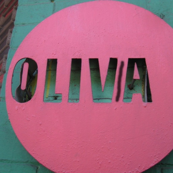 Meet your Posher, Olivia