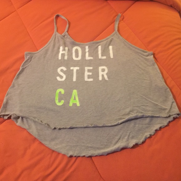 💙3 HOLLISTER TANKS💙 - Picture 3 of 3