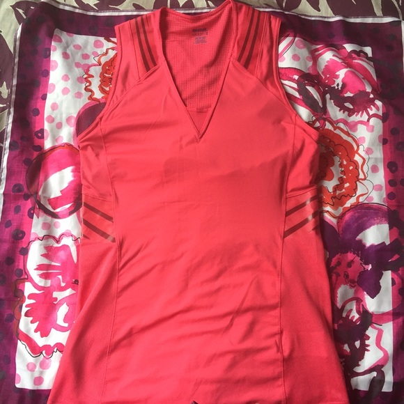 Reebok Tops - 🌟FINAL PRICE🌟 Reebok Easy Tone Tank Top