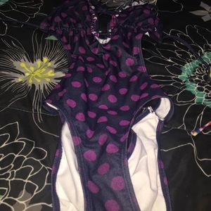 One piece swim suit