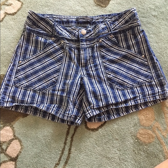 Shorts in great condition, 100% cotton
