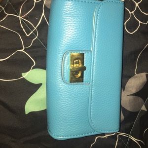 Bare mineral makeup clutch