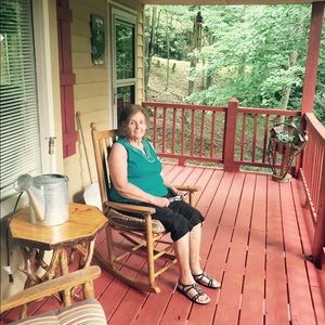 Meet your Posher, Joann