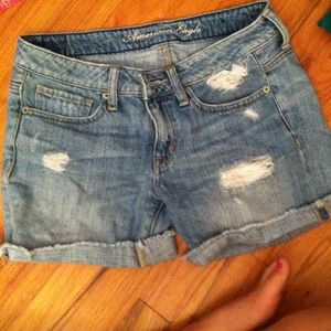 American eagle boyfriend shorts