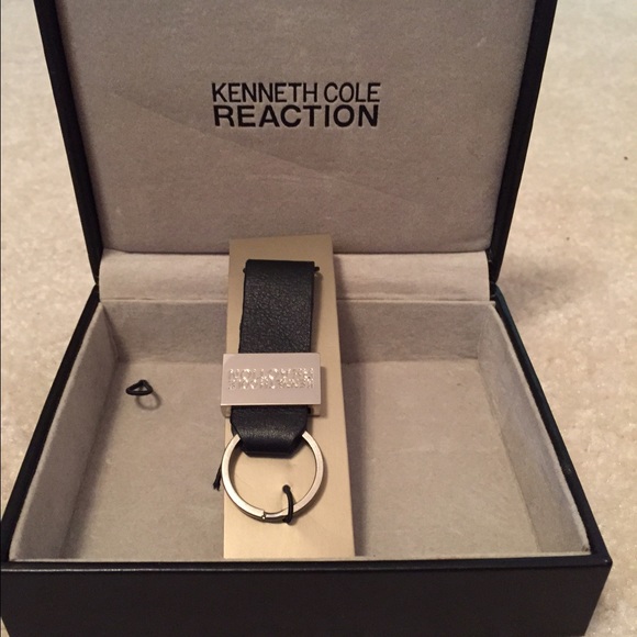 Kenneth Cole key chain