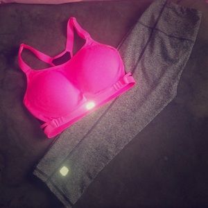 🚫🚫🚫SOLD🚫🚫🚫Victoria's Secret Workout Bundle