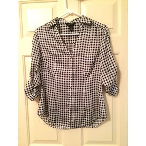 White House Black Market Top