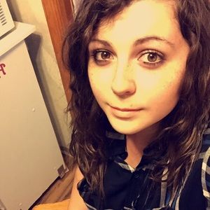 Meet your Posher, Rebecca