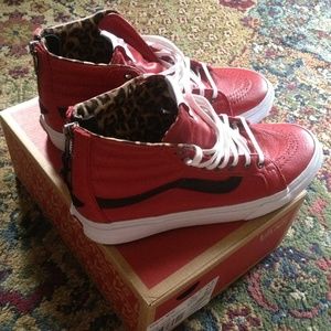 Red vans sk8 hi zip slim sneakers