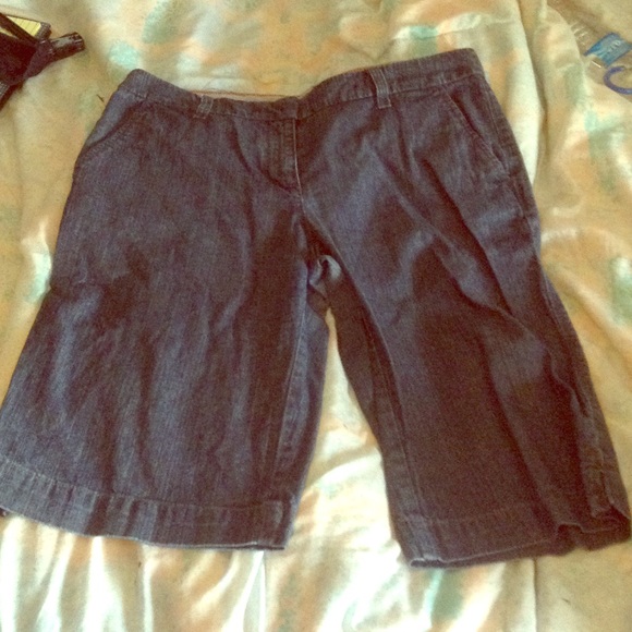 High waisted high-water capri denim pants