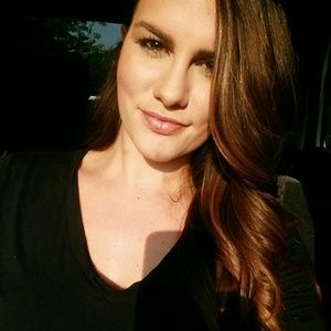 Meet your Posher, Leah