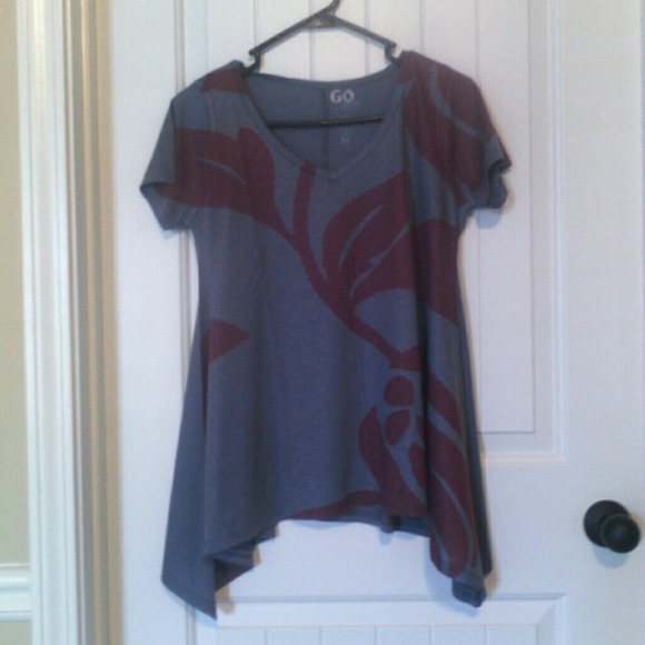 🆕Go Couture Sharkbite Tunic Tee - Picture 4 of 4