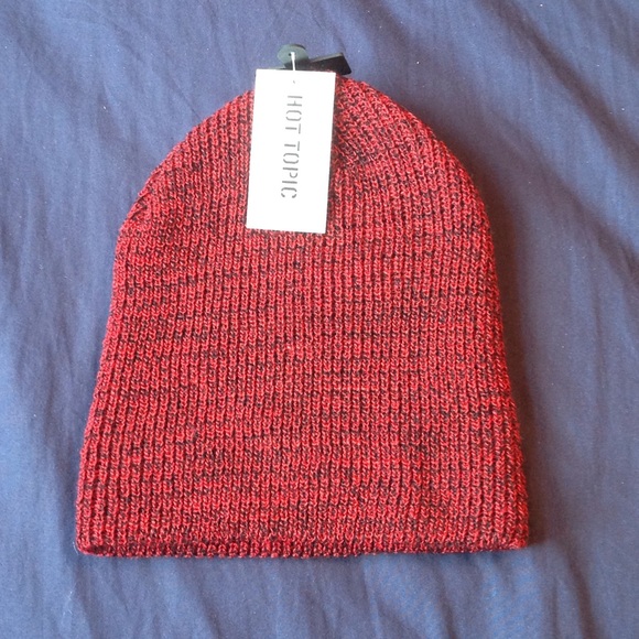 BRAND NEW red/black hot topic beanie