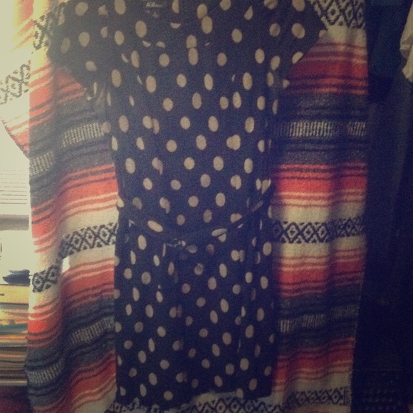 Mad Men/1920's polka-dot knee length dress