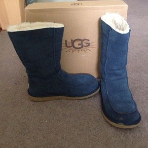 Woman's Uggs - Blue