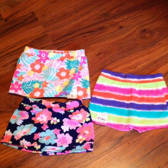 9 month skirts - Picture 1 of 3