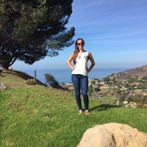 Meet your Posher, Alicia