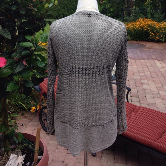 Generation Love top - Picture 2 of 4