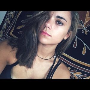 Meet your Posher, Alyson