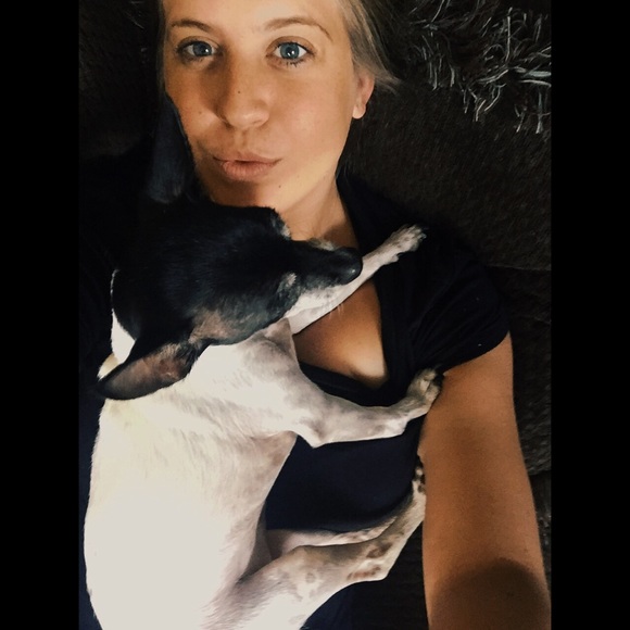 Meet your Posher, Hannah - Picture 2 of 4