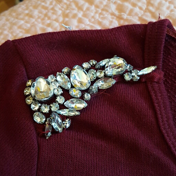 Maroon high low crop sweater - Picture 2 of 2