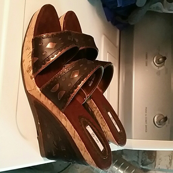 Heel sandals