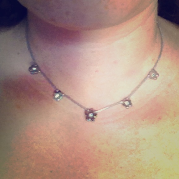 Petite flower necklace