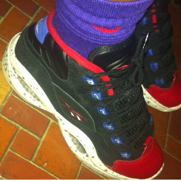 Reebok questions - Picture 1 of 3