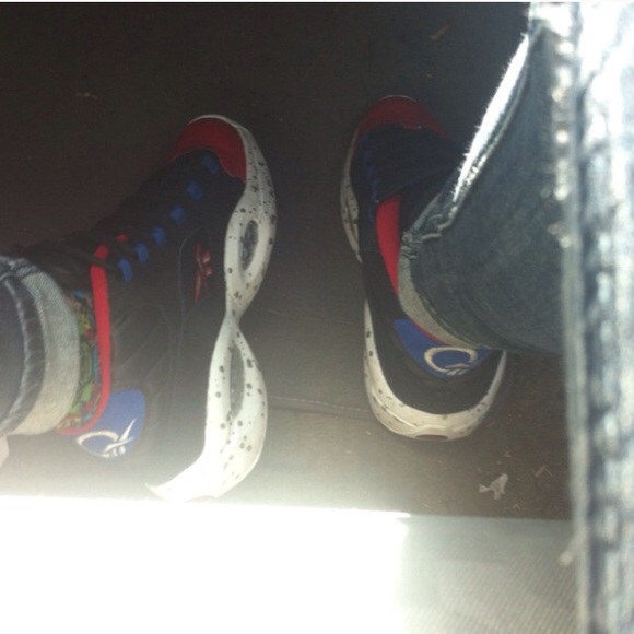 Reebok questions - Picture 2 of 3