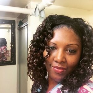 Meet your Posher, Marisa