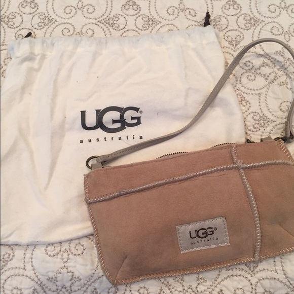 Ugg wristlet - Picture 1 of 4