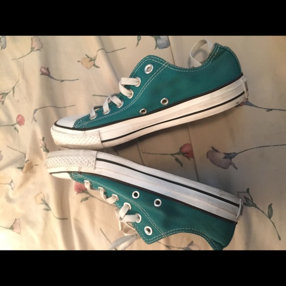 Cute forest green converse