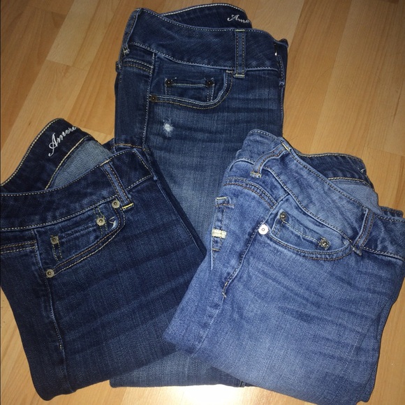 3 Pairs of American Eagle Jeans!!