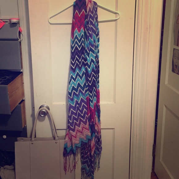 chevron printed scarf