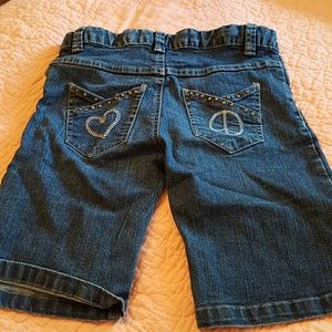 denim Bermuda shorts with pocket design