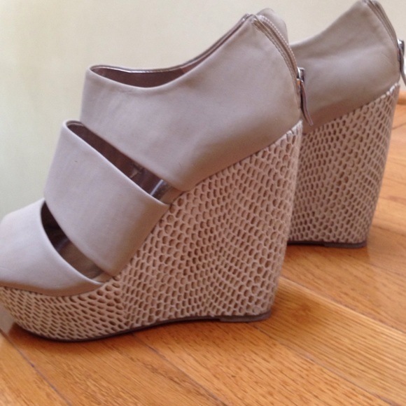 BCBGeneration Wedges - Picture 2 of 4