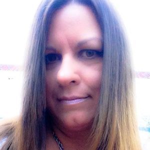 Meet your Posher, Valerie