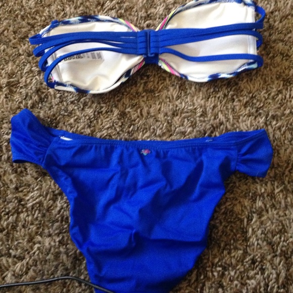 PINK Aztec bathing suit - Picture 2 of 4