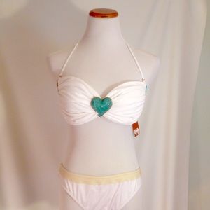 NWT✨ GORGEOUS bikini top by ANK Sz. Lg