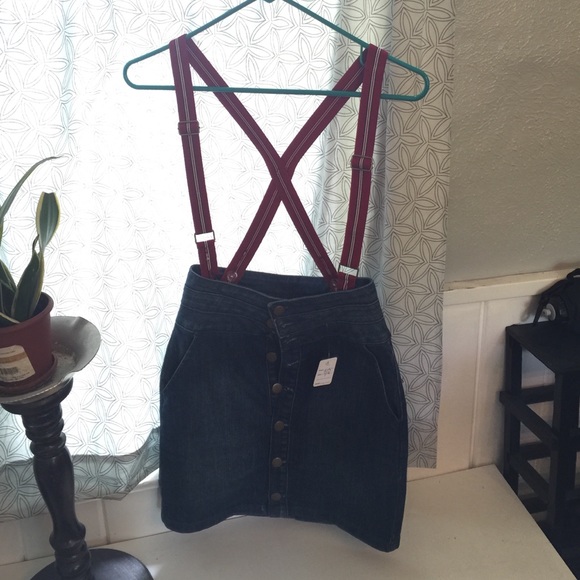 FOREVER 21 BUTTON DOWN JEAN SKIRT