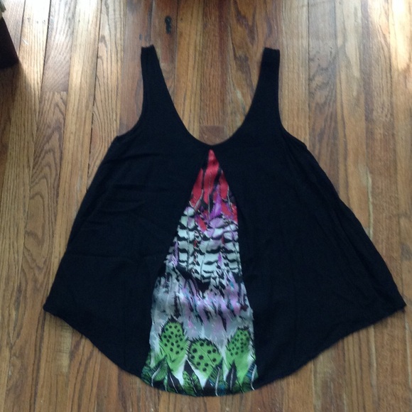 Charlotte Russe sleeveless top - Picture 2 of 4