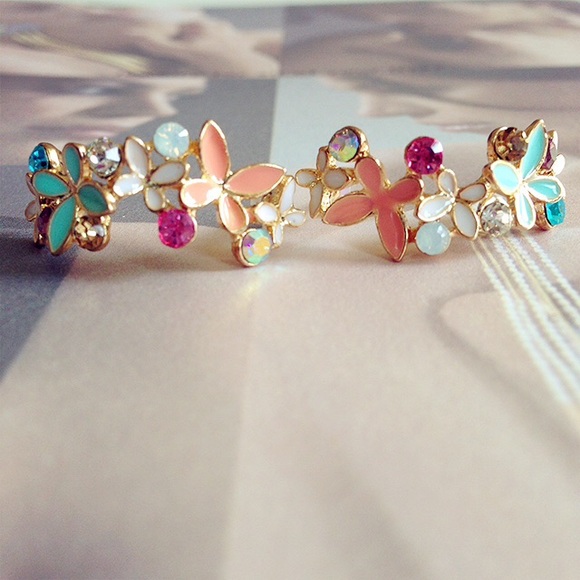 Shining earring - Picture 2 of 4