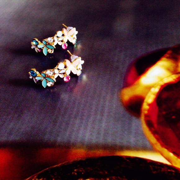 Shining earring - Picture 4 of 4