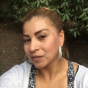 Meet your Posher, Rosaura