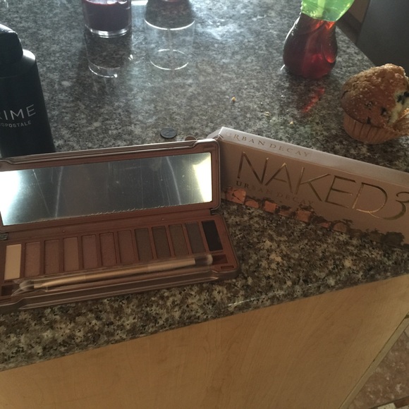 Naked 3