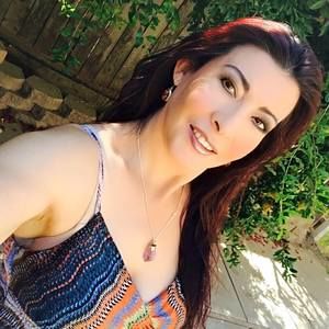 Meet your Posher, Lilia