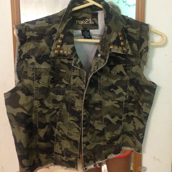 vest